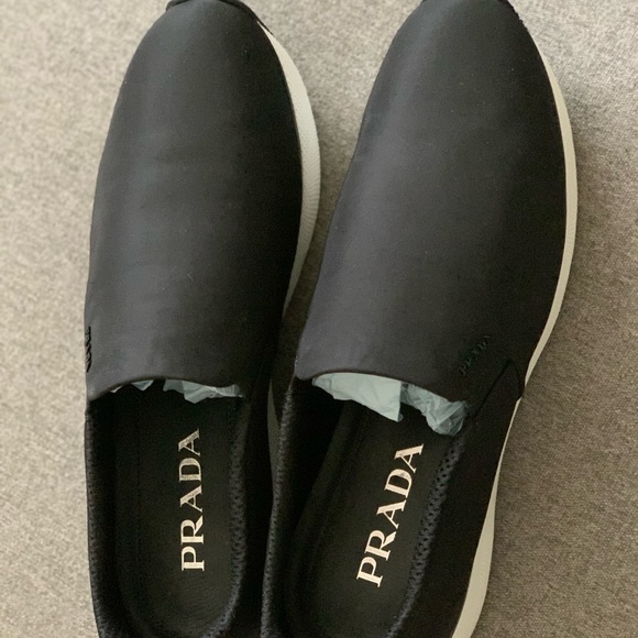 Prada shoes - Picture 4 of 5